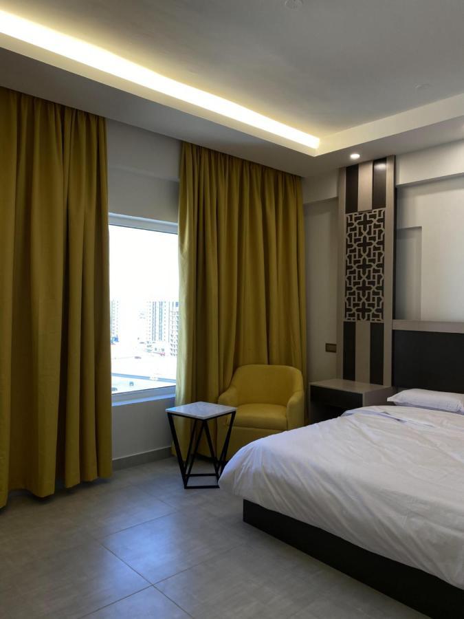 Alfalak Hotel Seeb ภายนอก รูปภาพ