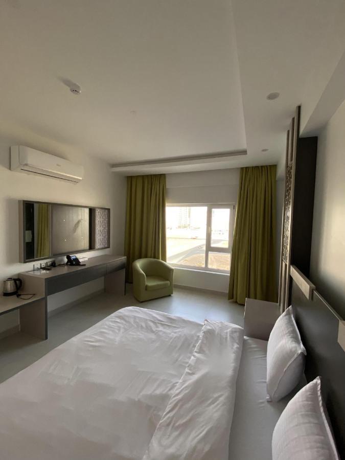 Alfalak Hotel Seeb ภายนอก รูปภาพ